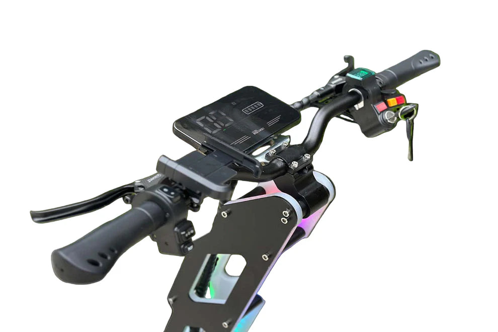 Freego D11 Landtiger Electric Scooter Foldable Dual Motor 4000W Close-up of a motorcycle handlebar with control panel on a white background. Freego D11 Landtiger Electric Scooter Foldable Dual Motor 4000W